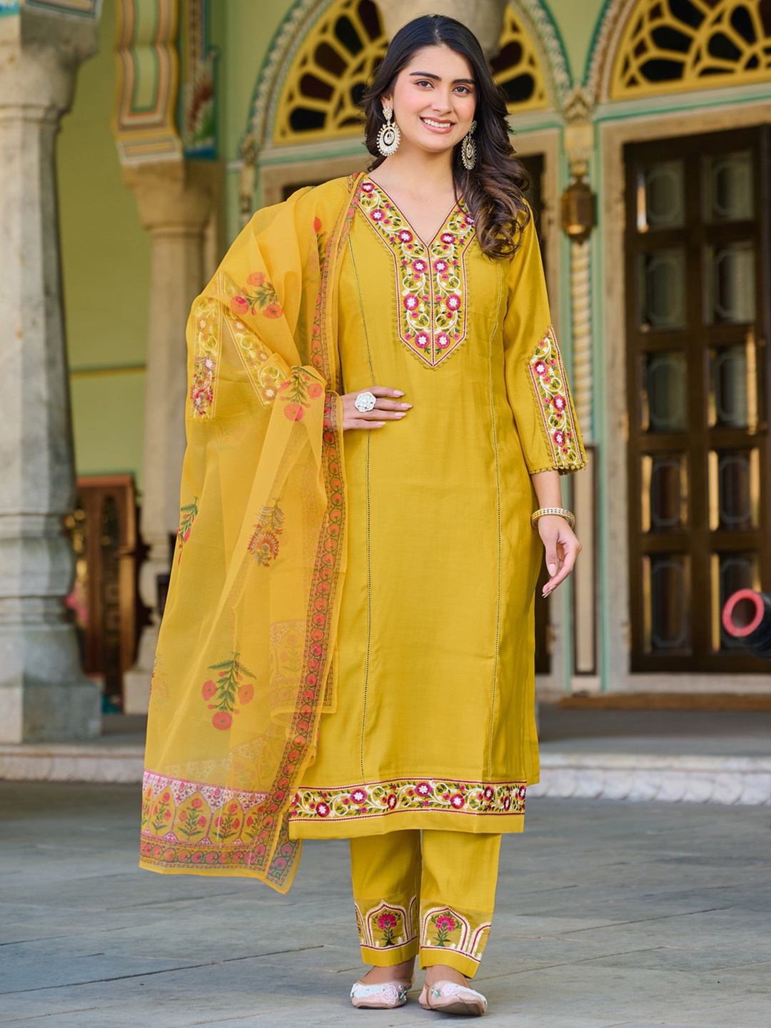 

ASCIIBLUES Floral Embroidered Panelled Thread Work Straight Kurta With Trousers & Dupatta, Mustard