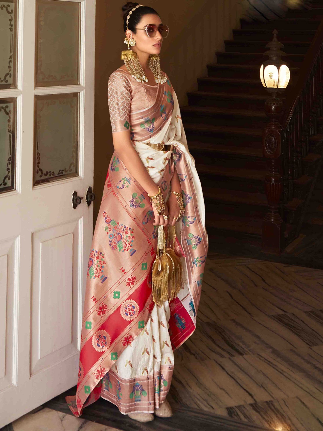 

DIVASTRI Woven Design Zari Pure Georgette Paithani Saree, Off white