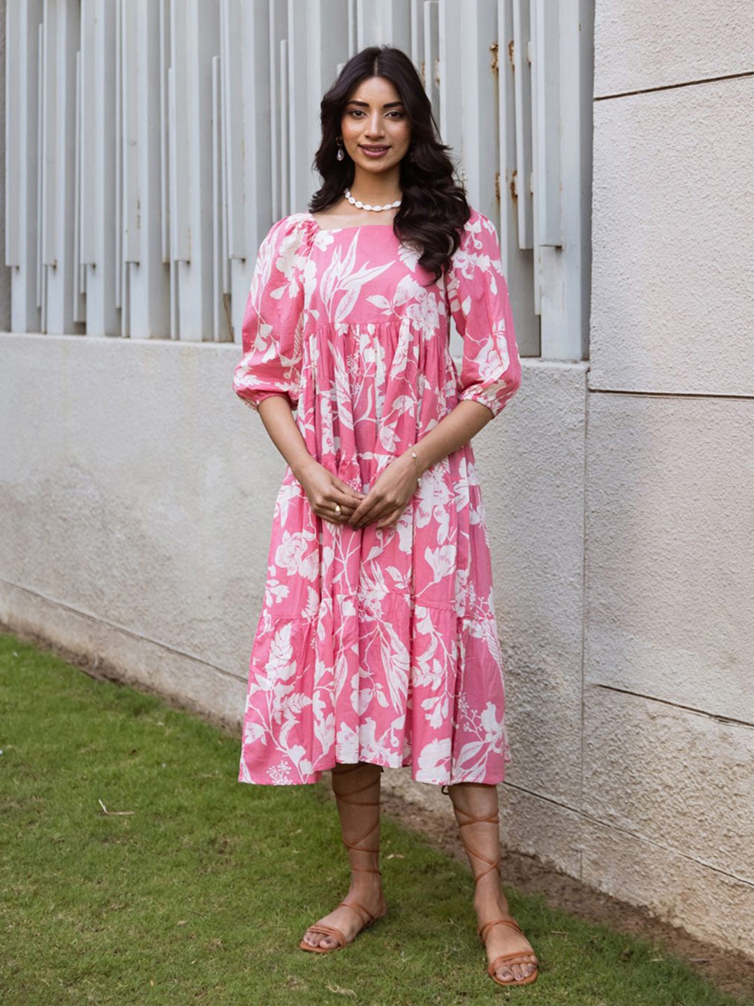 

ARAVALII Floral Print Puff Sleeves Fit & Flare Dress, Pink