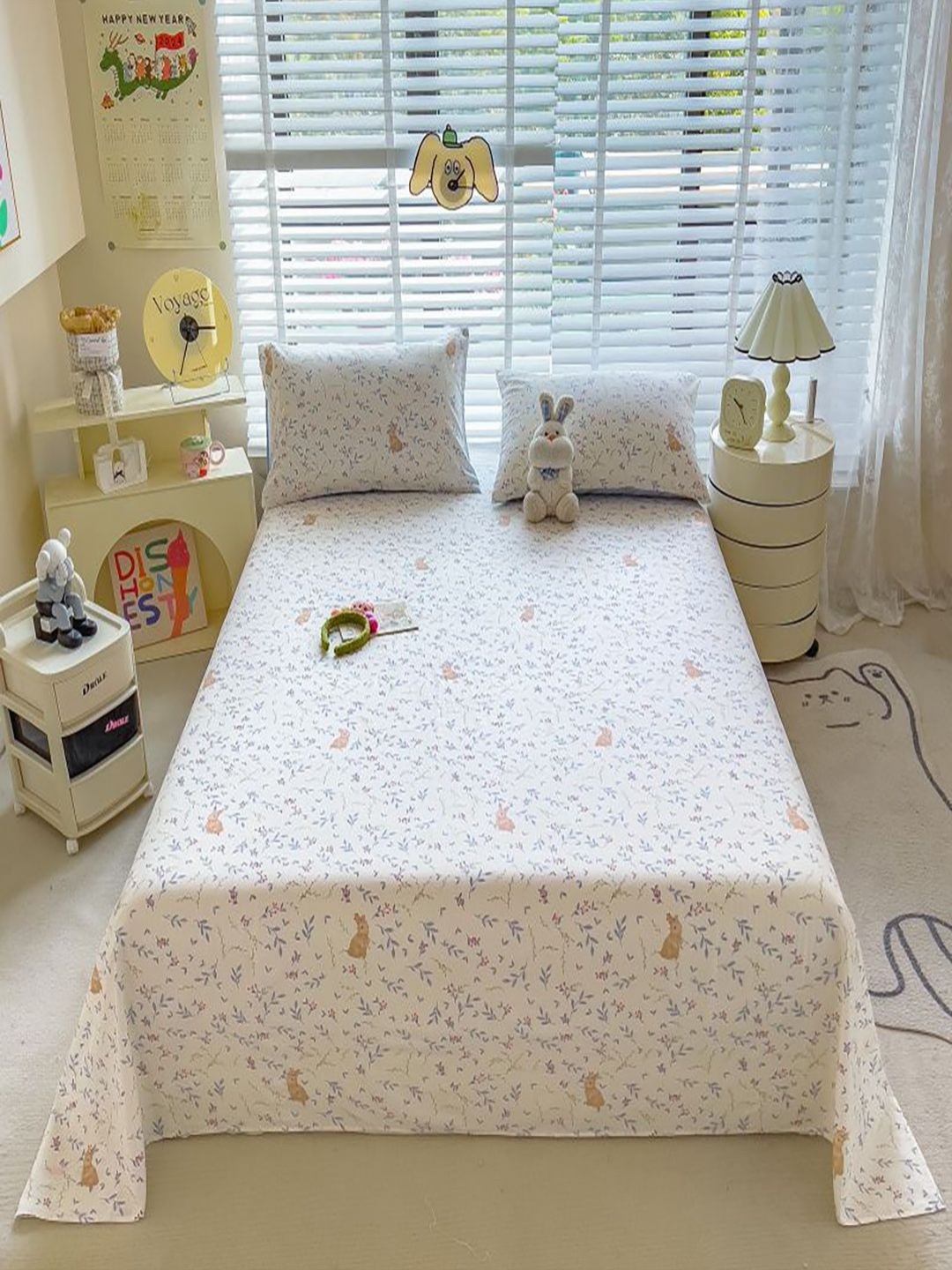 

JC HOME White & Blue Floral Printed Cotton 220 TC King Bedsheet Set 2.3 m x 2.5 m