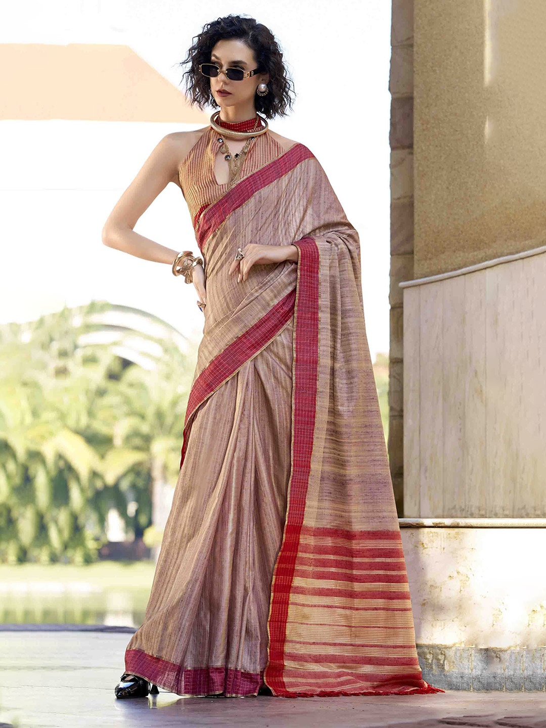 

DIVASTRI Woven Design Saree, Mauve