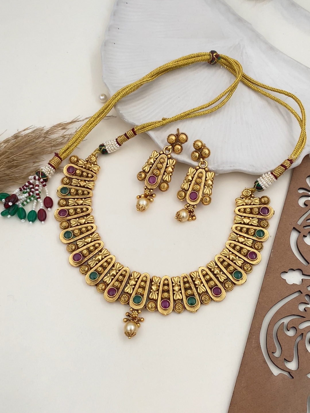 

Rare Bello Gold-Plated Kundan-Studded & Beaded Jewellery Set