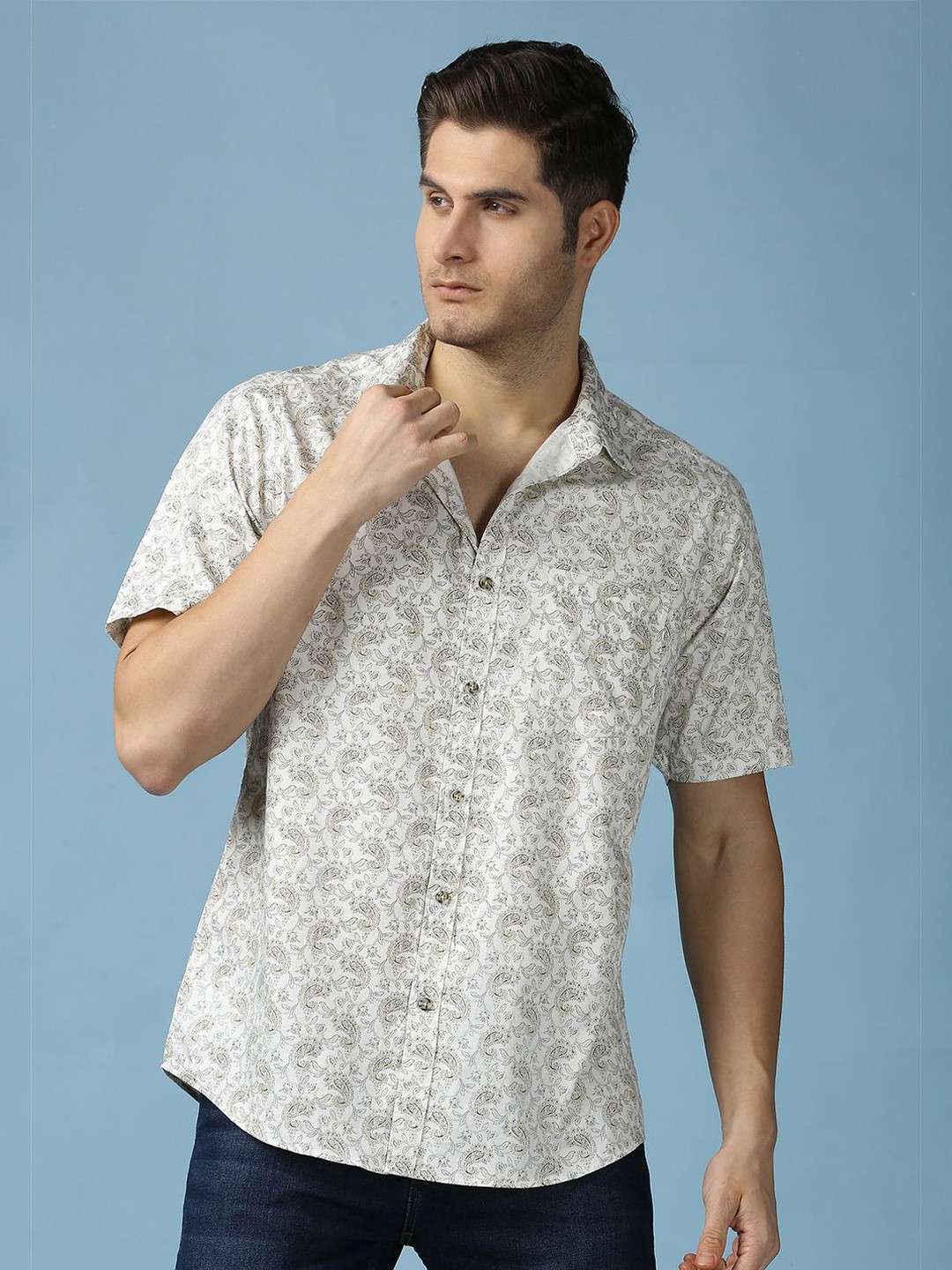 

SNX Men Tailored Regular Fit Spread Collar Floral Printed Cotton Casual Shirt, White