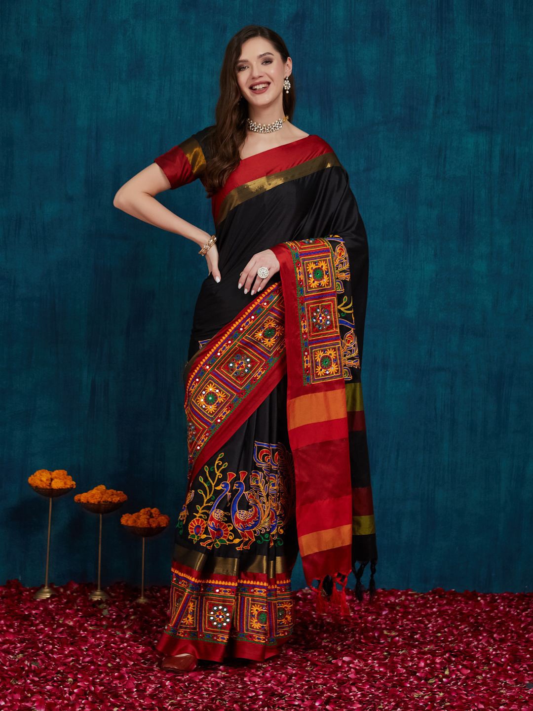 

RAJGRANTH Woven Design Embroidered Pure Silk Banarasi Saree, Black