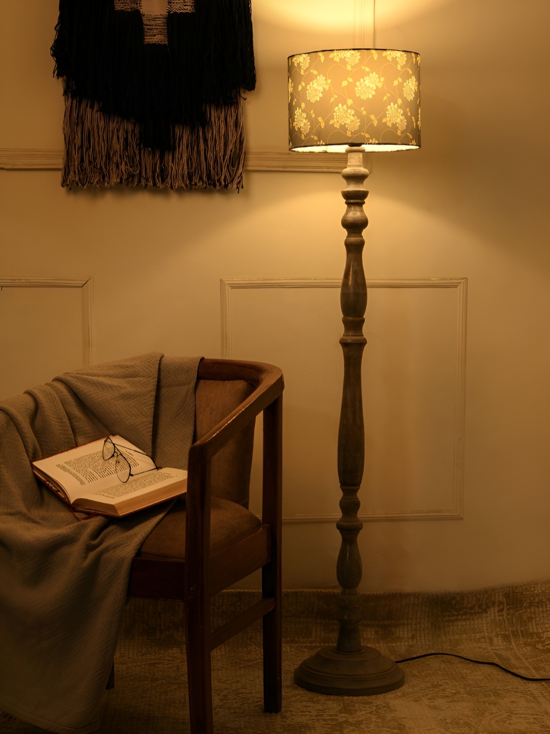 

green girgit Grey & White Printed Wooden Cylinder Shaped Floor Lamp