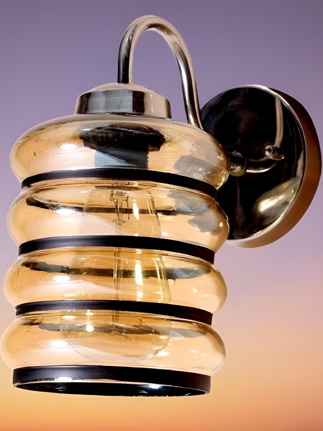 

KINIS Silver-Toned & Transparent Striped Metal Quirky Cylinder Shaped Wall Lamp