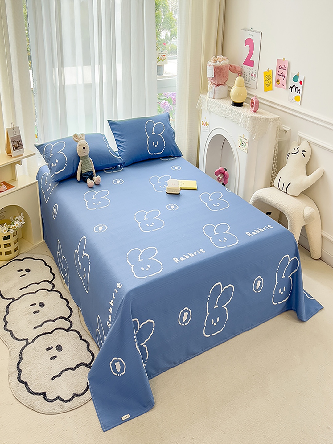 

JC HOME Blue & White Floral 140 TC Queen Bedsheet with 2 Pillow Covers