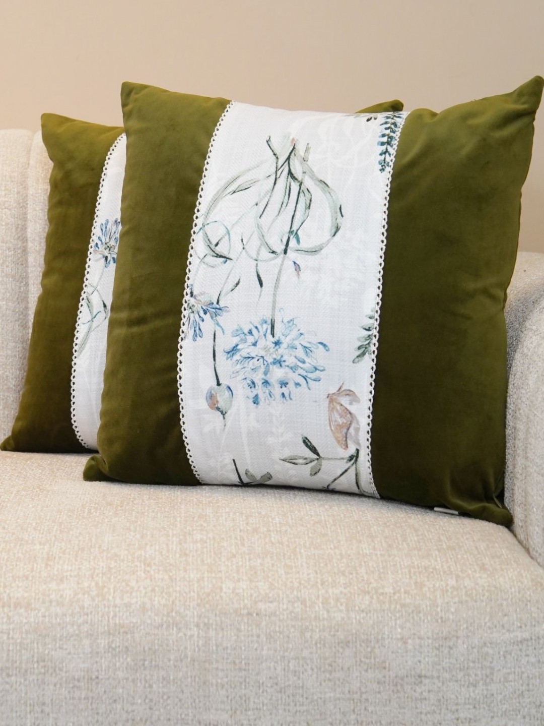 

WOODEN STREET Olive Green & Off White Set of 2 Square Cushion Covers