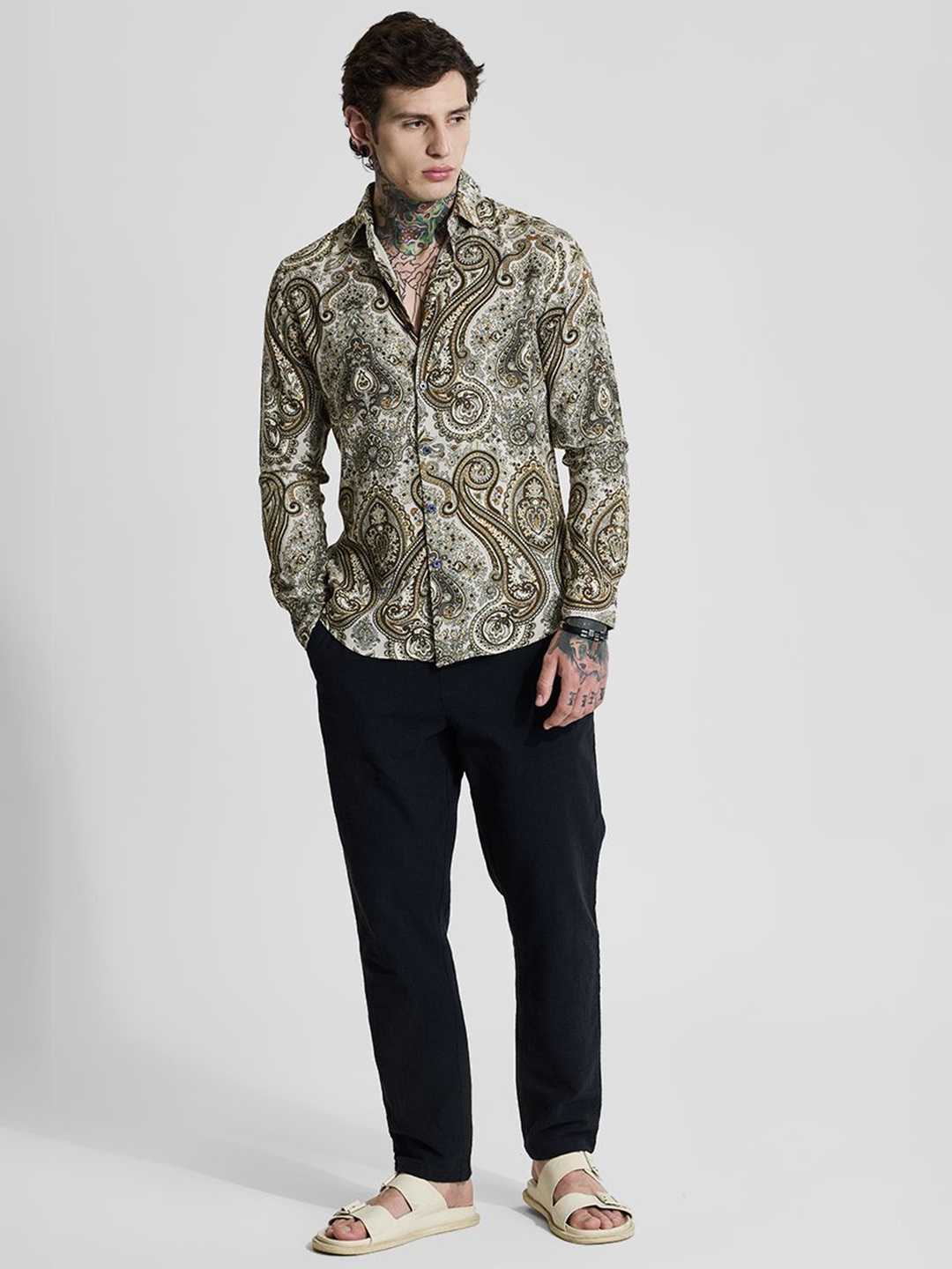 

Snitch Men India Slim Fit Spread Collar Ethnic Motifs Printed Casual Shirt, Beige