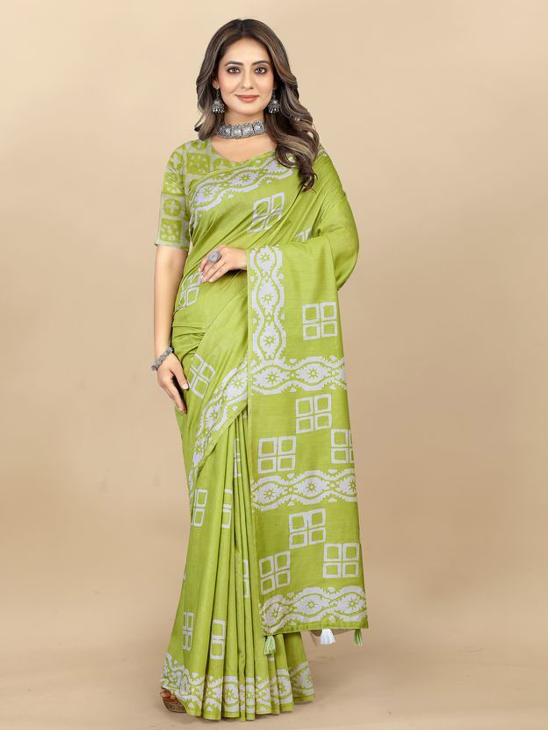 

Exclusiva Batik Printed Satin Saree With Blouse Piece, Lime green