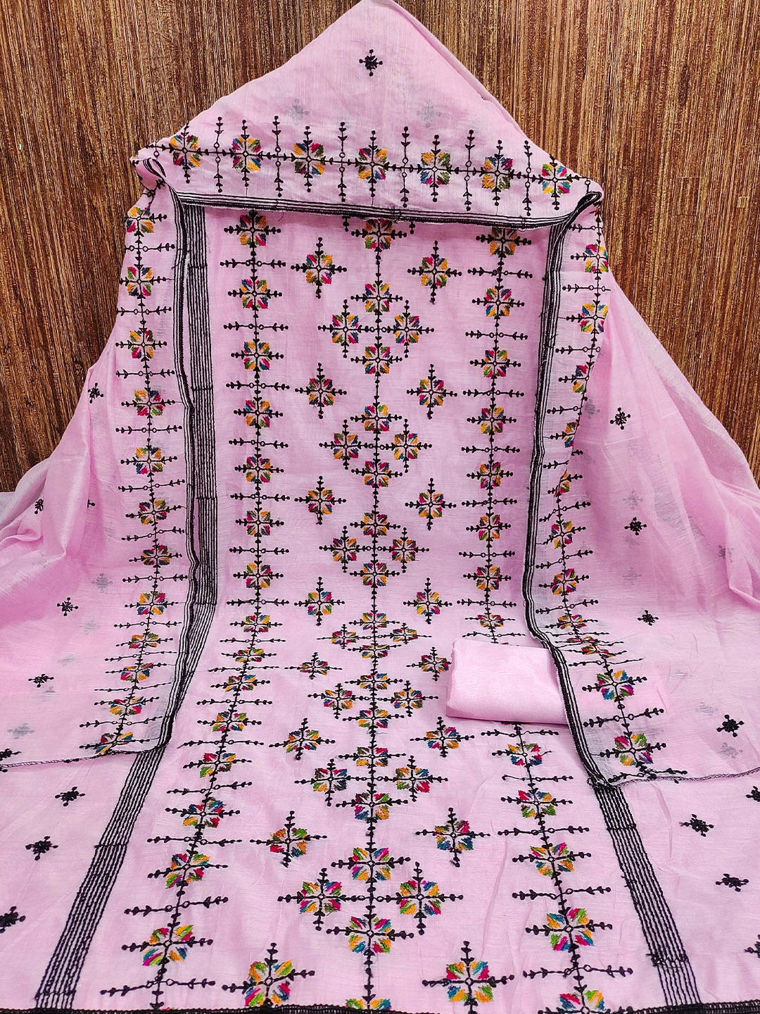 

SHADOW & SAINING Abstract Embroidered Thread Work Unstitched Dress Material, Pink