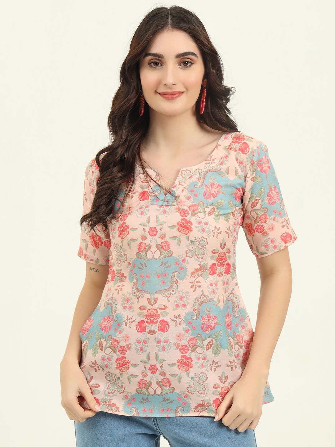 

REVOSAA Floral Printed V-Neck Kurti, Off white