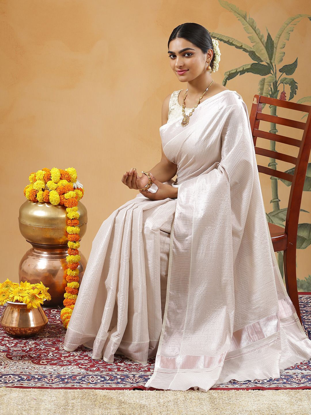 

Kalyan Silks Checked Zari Kasavu Saree, White