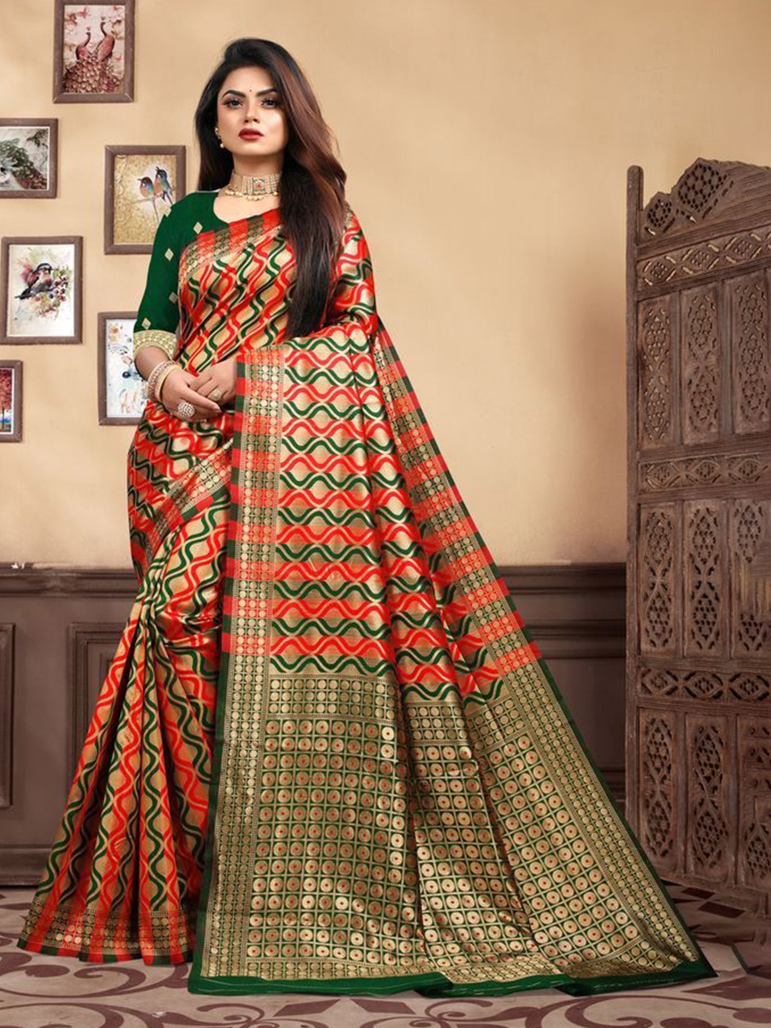 

Exclusiva Woven Design Zari Banarasi Saree, Green