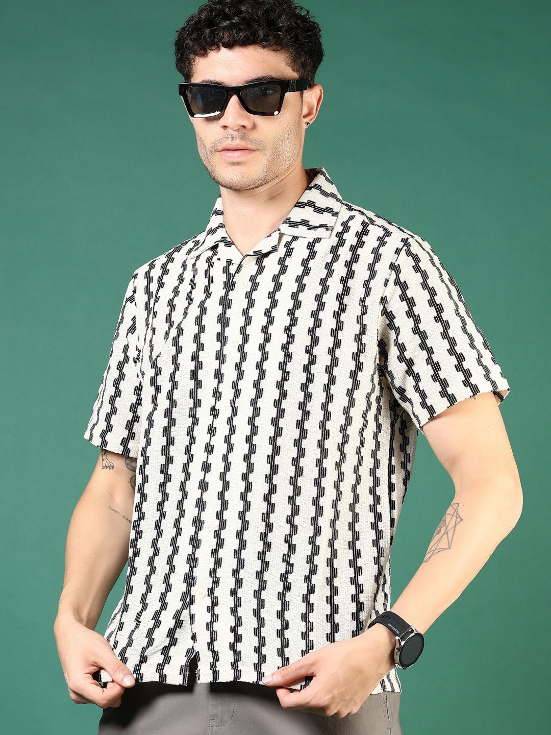 

V-Mart Men Cuban Collar Geometric Printed Cotton Casual Shirt, White