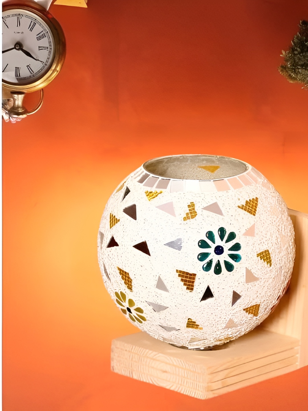 

KINIS Beige & White Textured Wooden Spherical Shaped Wall Lamp