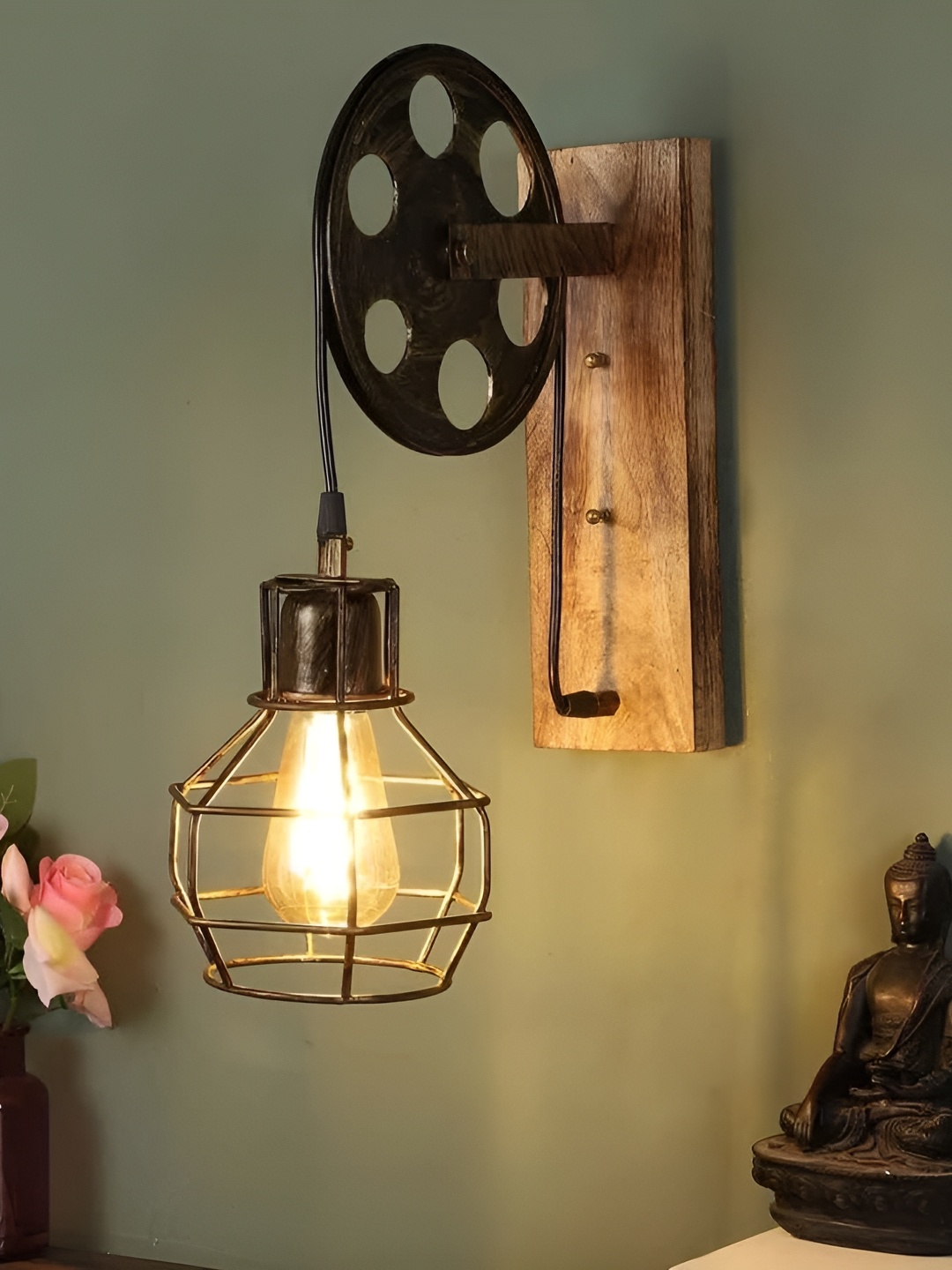 

KINIS Copper-Toned Metal Quirky Abstract Shaped Wall Lamp