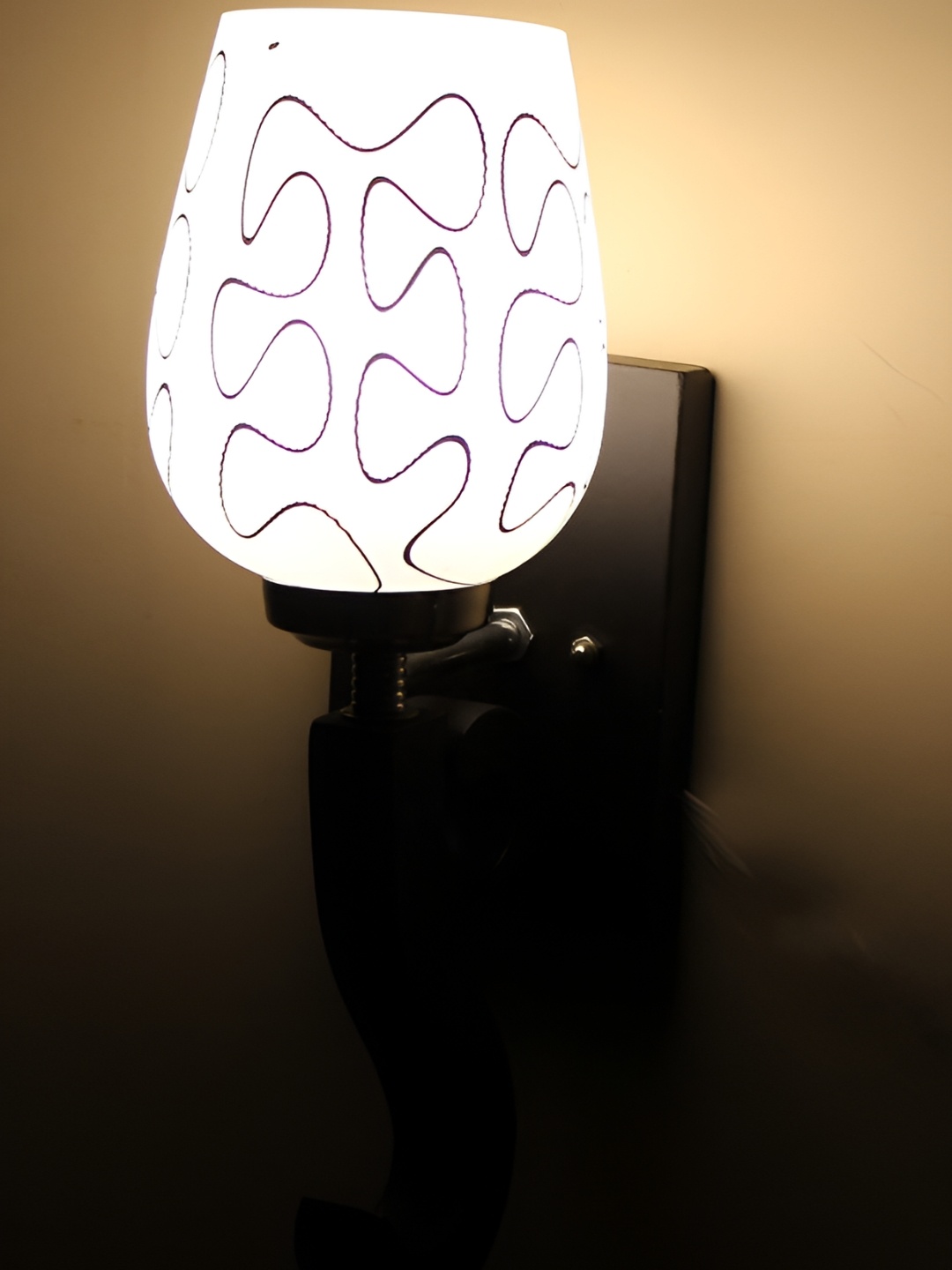 

KINIS Brown & White Printed Wood Quirky Abstract Shaped Shaped Wall Lamp