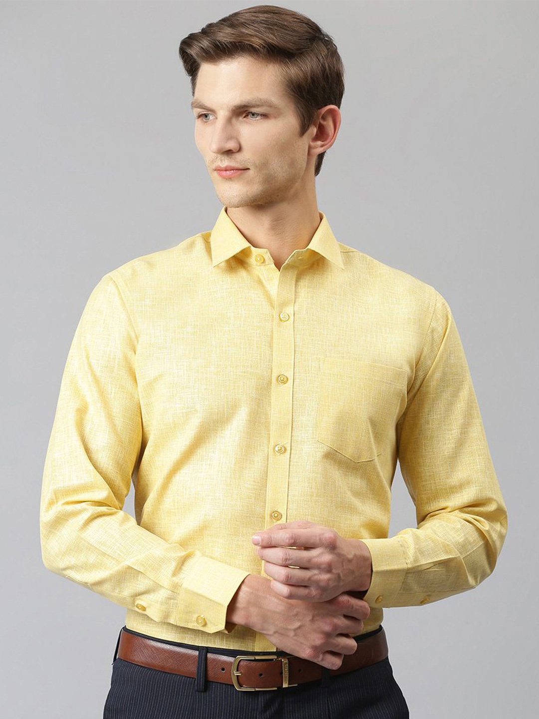 

ACCOX Men Comfort Regular Fit Spread Collar Solid Linen Formal Shirt, Yellow