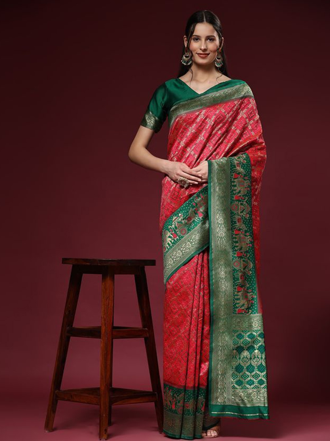 

Exclusiva Woven Design Zari Kanjeevaram Saree, Pink
