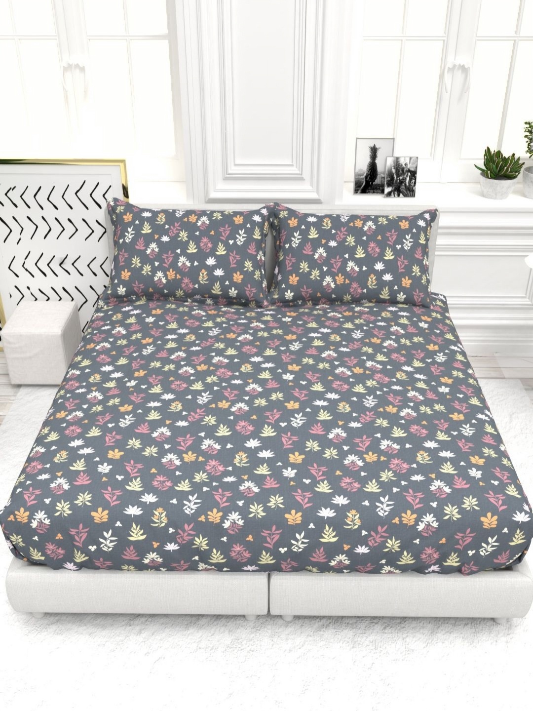 

THE WHITE MOSS Grey & Pink Floral Printed 210 TC Queen Bedsheet Set- 2.25 m x 2.55 m