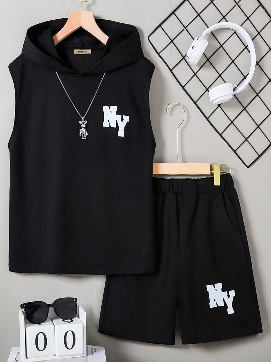 

INCLUD Boys Sleeveless Hooded Printed T-Shirt With Shorts, Black