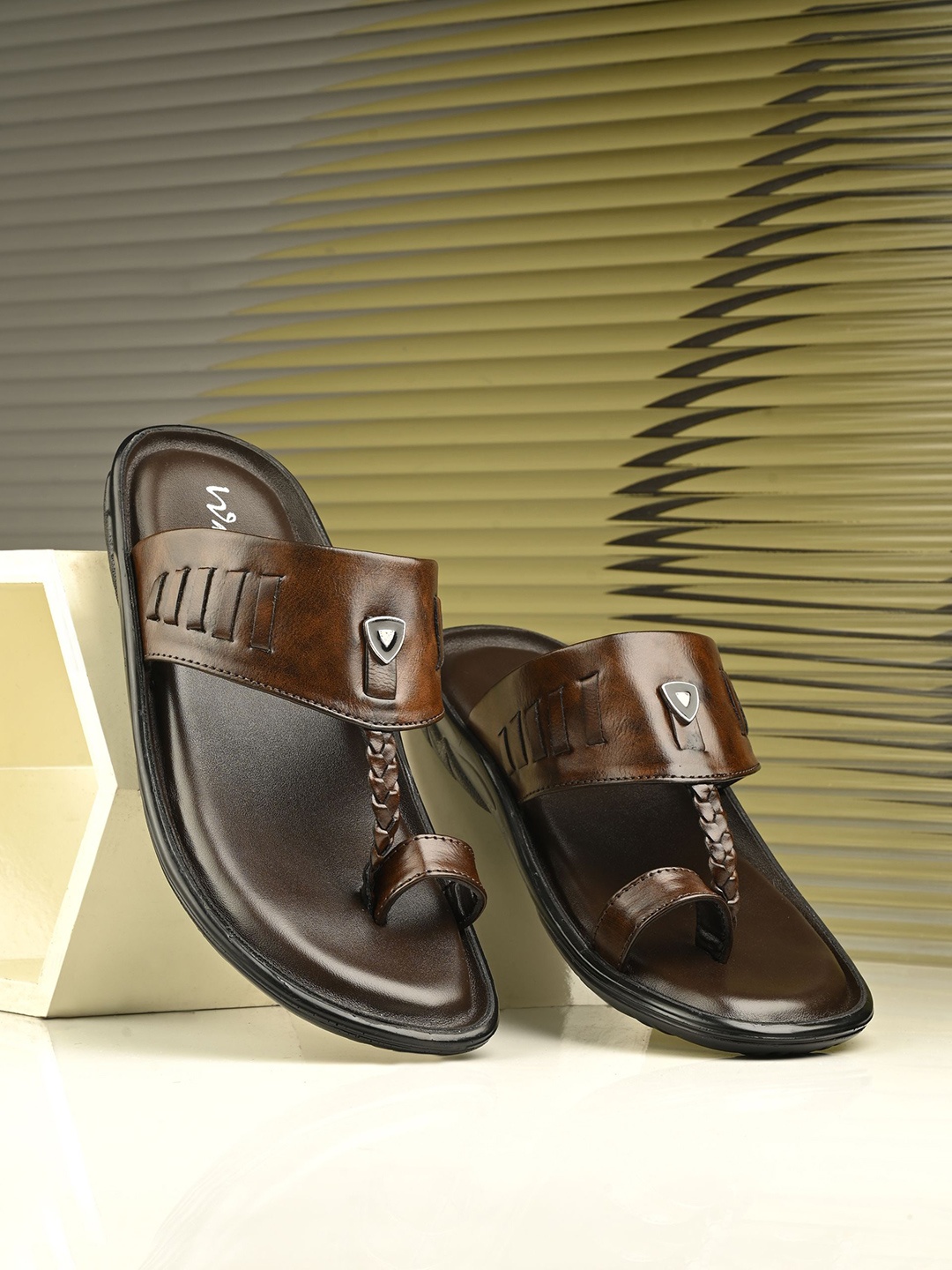

WAINERS Men Leather Comfort Sandals, Brown