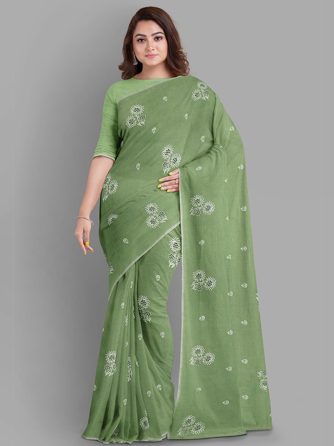 

The Chennai Silks Floral Embroidered Sambalpuri Saree, Green