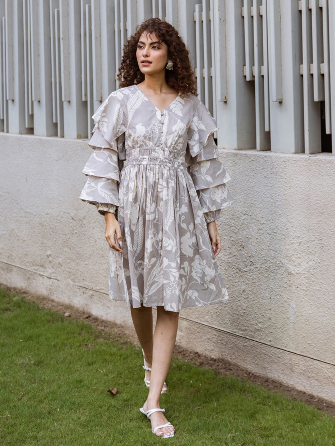 

ARAVALII Women Floral Print V-Neck Long Sleeves Fit & Flare Dress, Grey