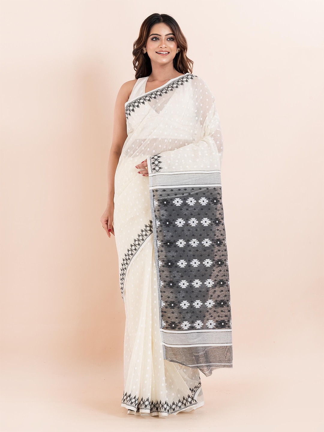 

PUKU Ethnic Motifs Silk Cotton Jamdani Saree, White