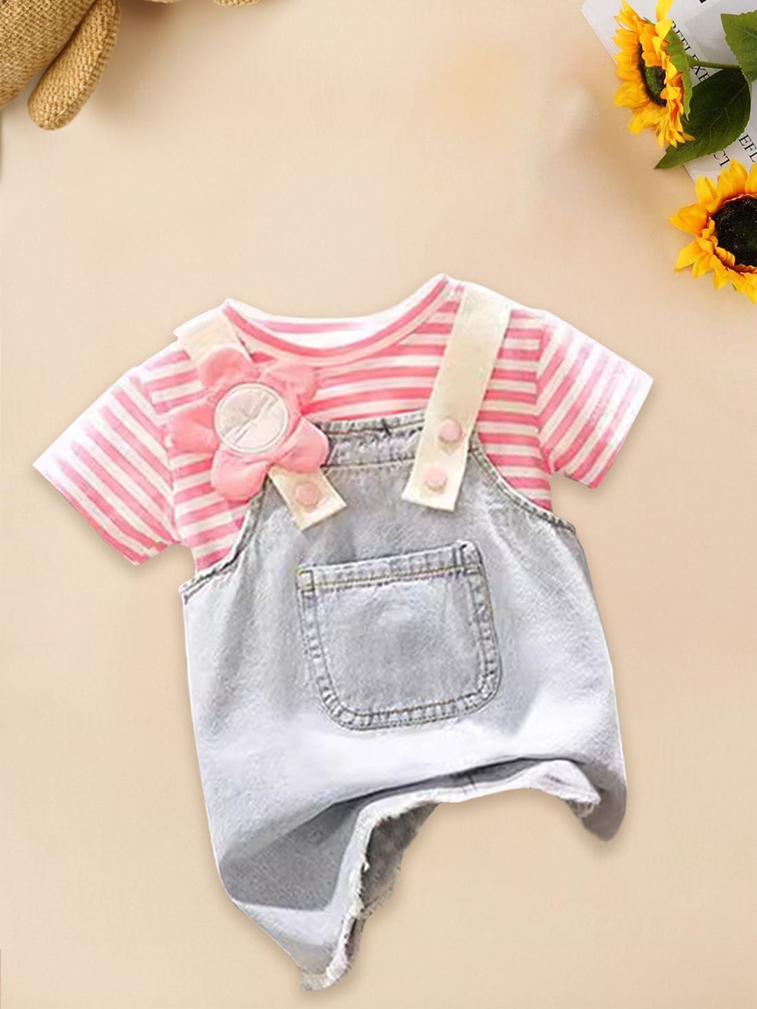 

FOREVER FRIDAY Girls Striped Pure Cotton Dungaree With T-Shirt, Pink