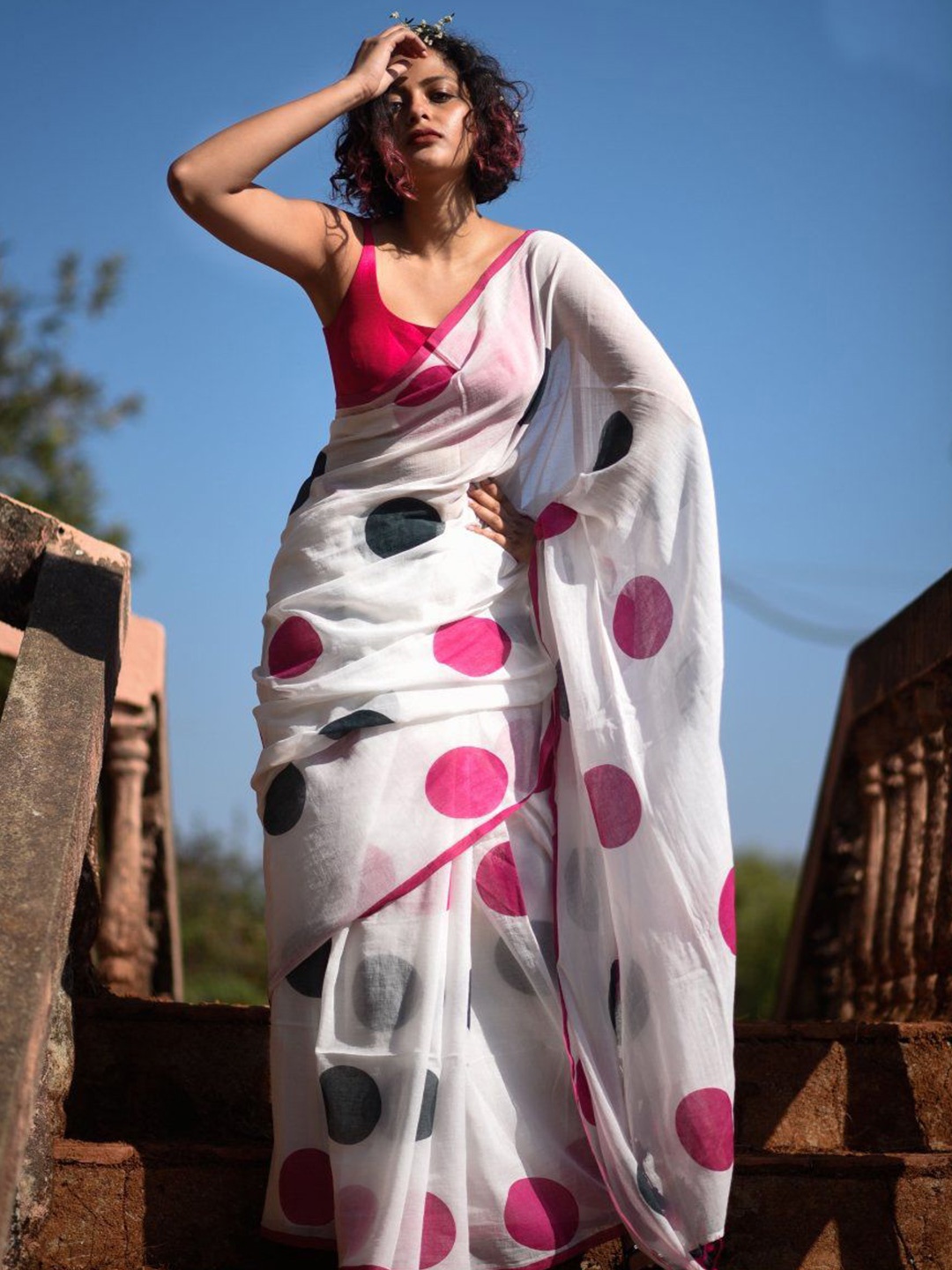 

Mitera Printed Pure Cotton Saree, White