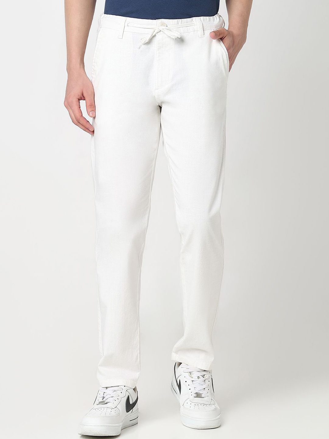 

R&B Men Cotton Mid-Rise Trousers, White