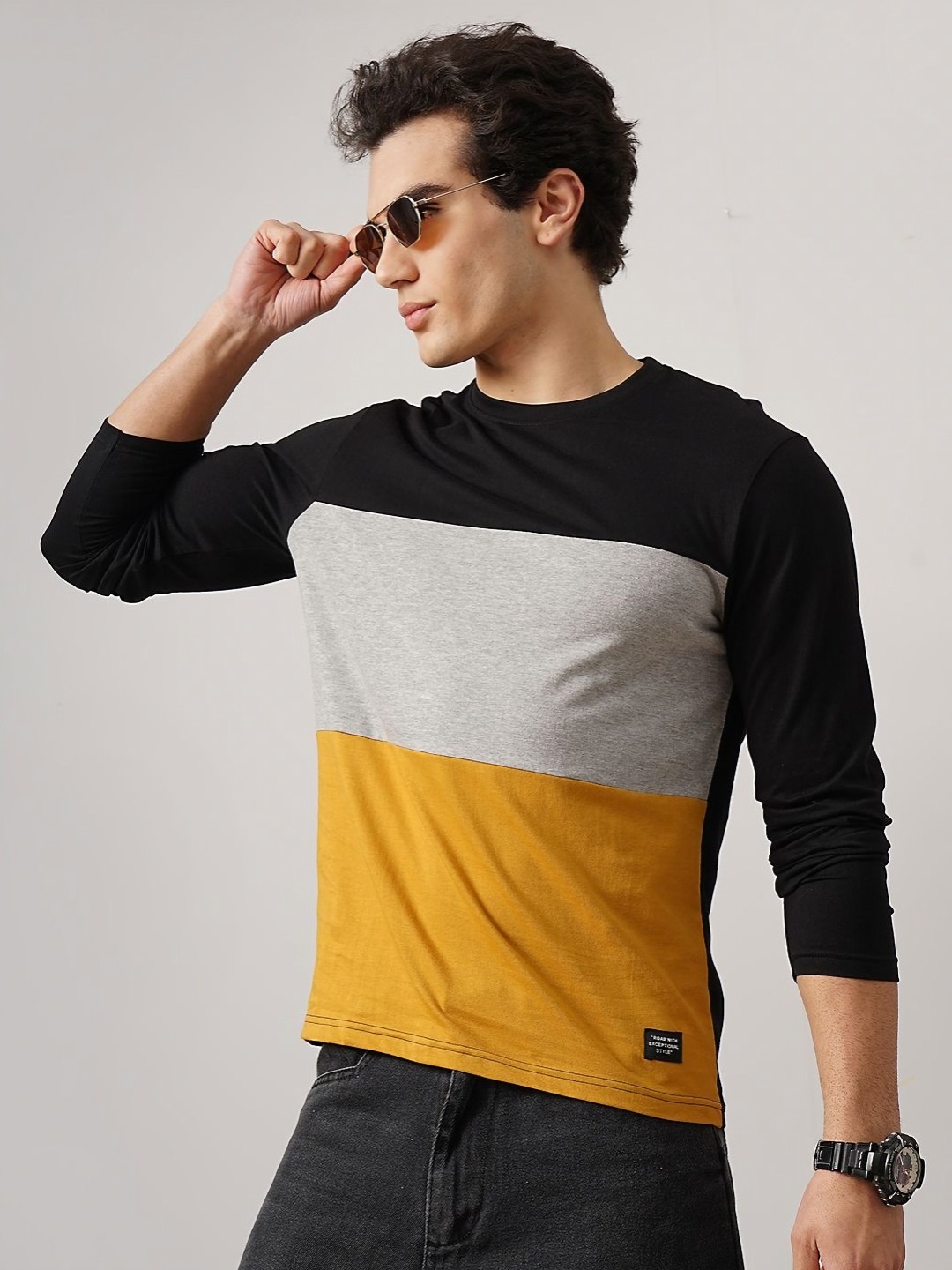 

Genoa Colourblocked Round Neck Half Sleeve Cotton Slim Fit T-Shirt, Black