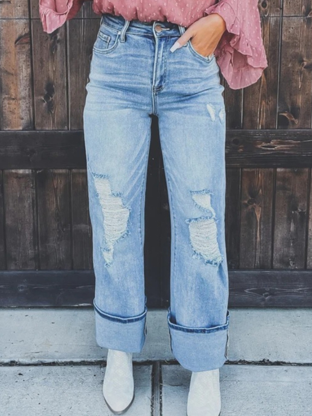 

StyleCast Women High-Rise Highly Distressed Light Fade Cotton Bootcut Jeans, Blue
