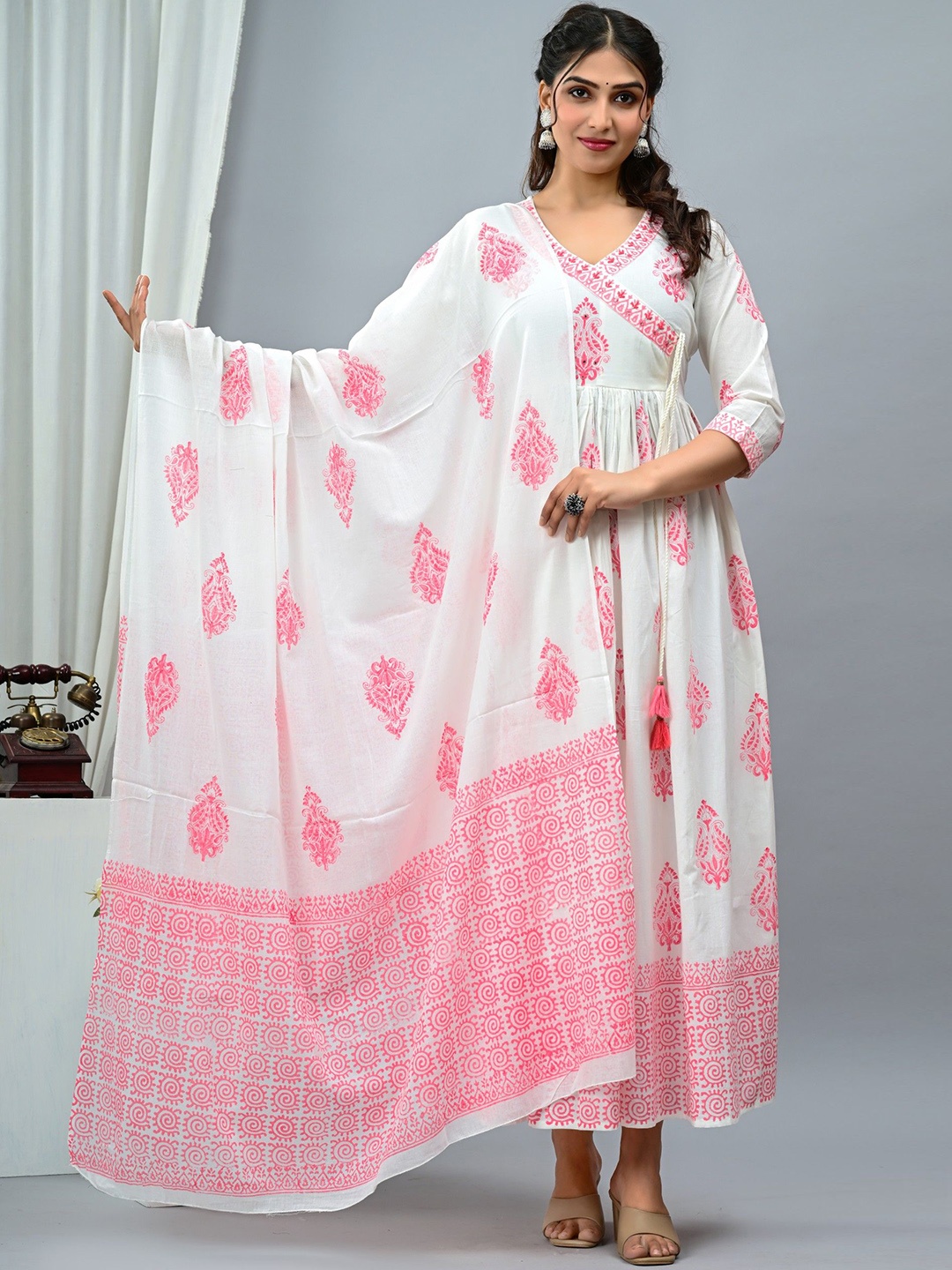 

RAABA Paisley Printed V-Neck Angrakha Anarkali Cotton Kurta With Dupatta, White