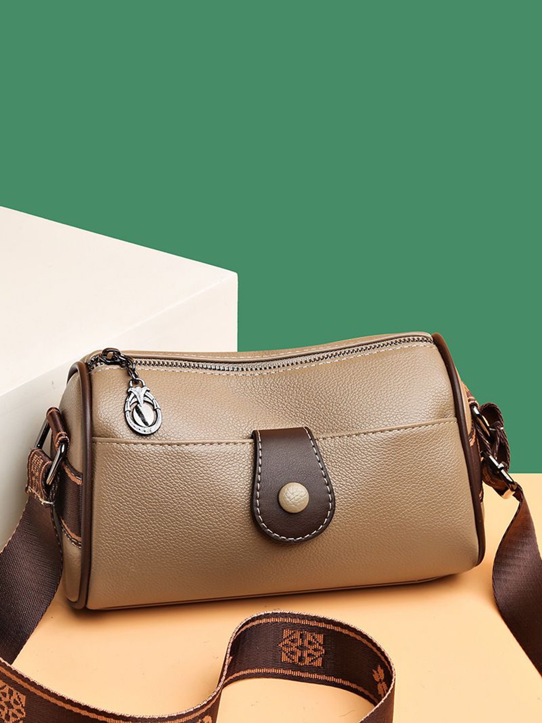 

Diva Dale Colourblocked Bohemian Sling Bag, Brown