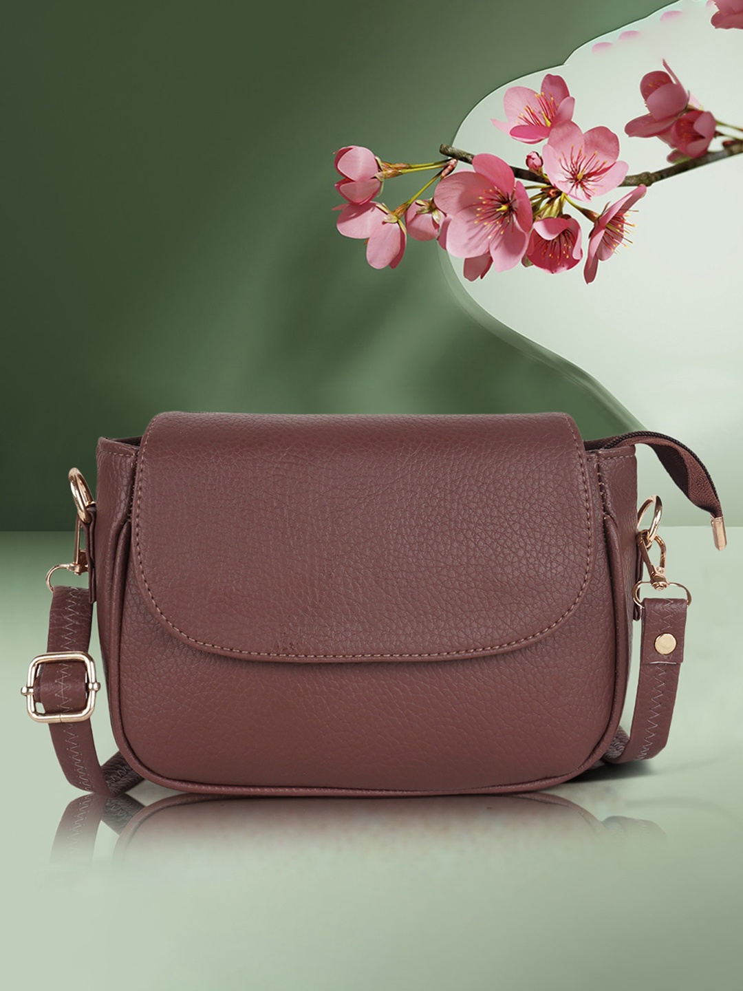 

STARWINGS Structured Sling Bag, Brown