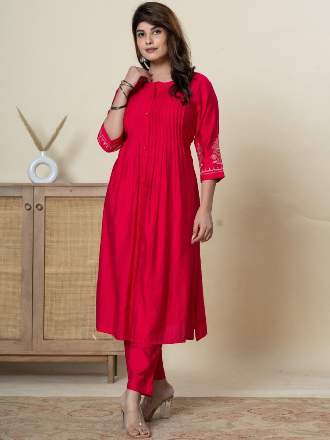 

AUTUMN LANE Round Neck Pleated Thread Work A-Line Kurta With Trousers, Fuchsia
