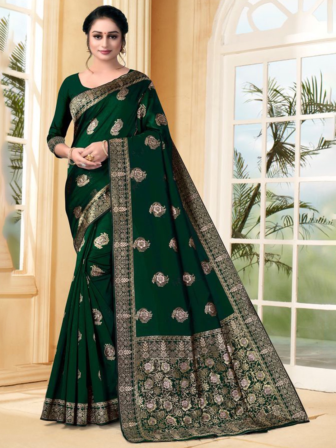 

Exclusiva Woven Design Zari Banarasi Saree, Green