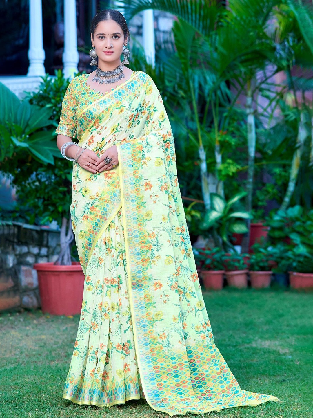 

Mitera Floral Printed Pure Cotton Saree, Green