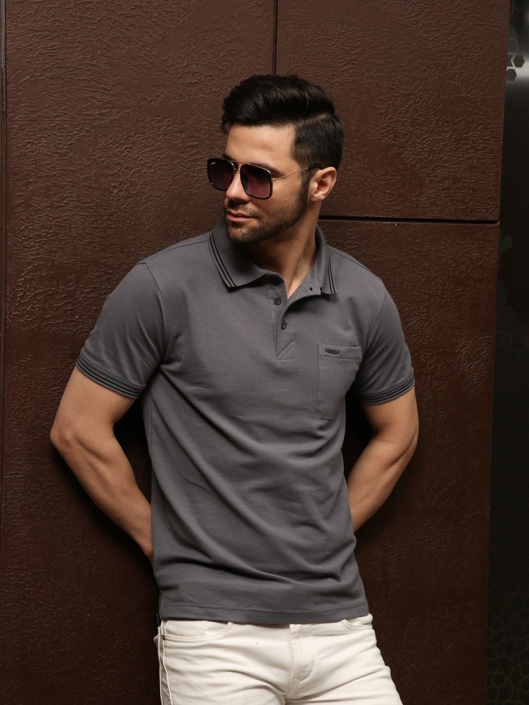 

EAZY Men Solid Polo Collar Slim Fit T-shirt, Grey