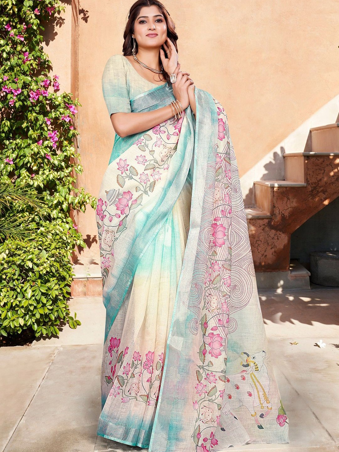 

Mitera Floral Printed Pure Cotton Saree, Blue
