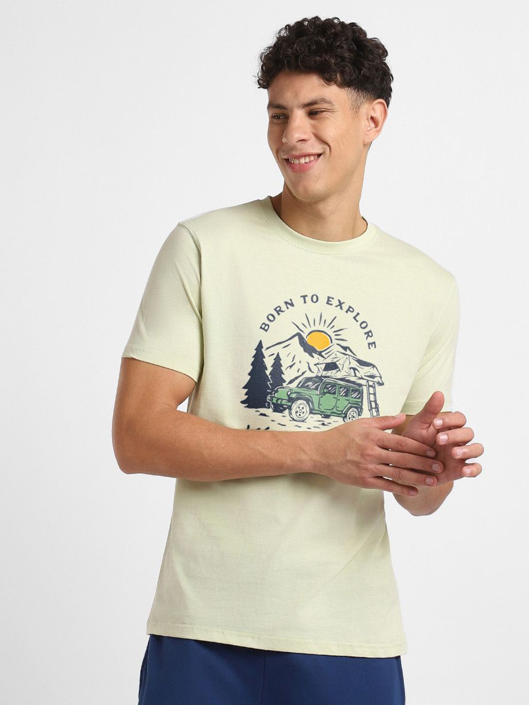 

NOBERO Graphic Printed Round Neck Cotton T-shirt, Green