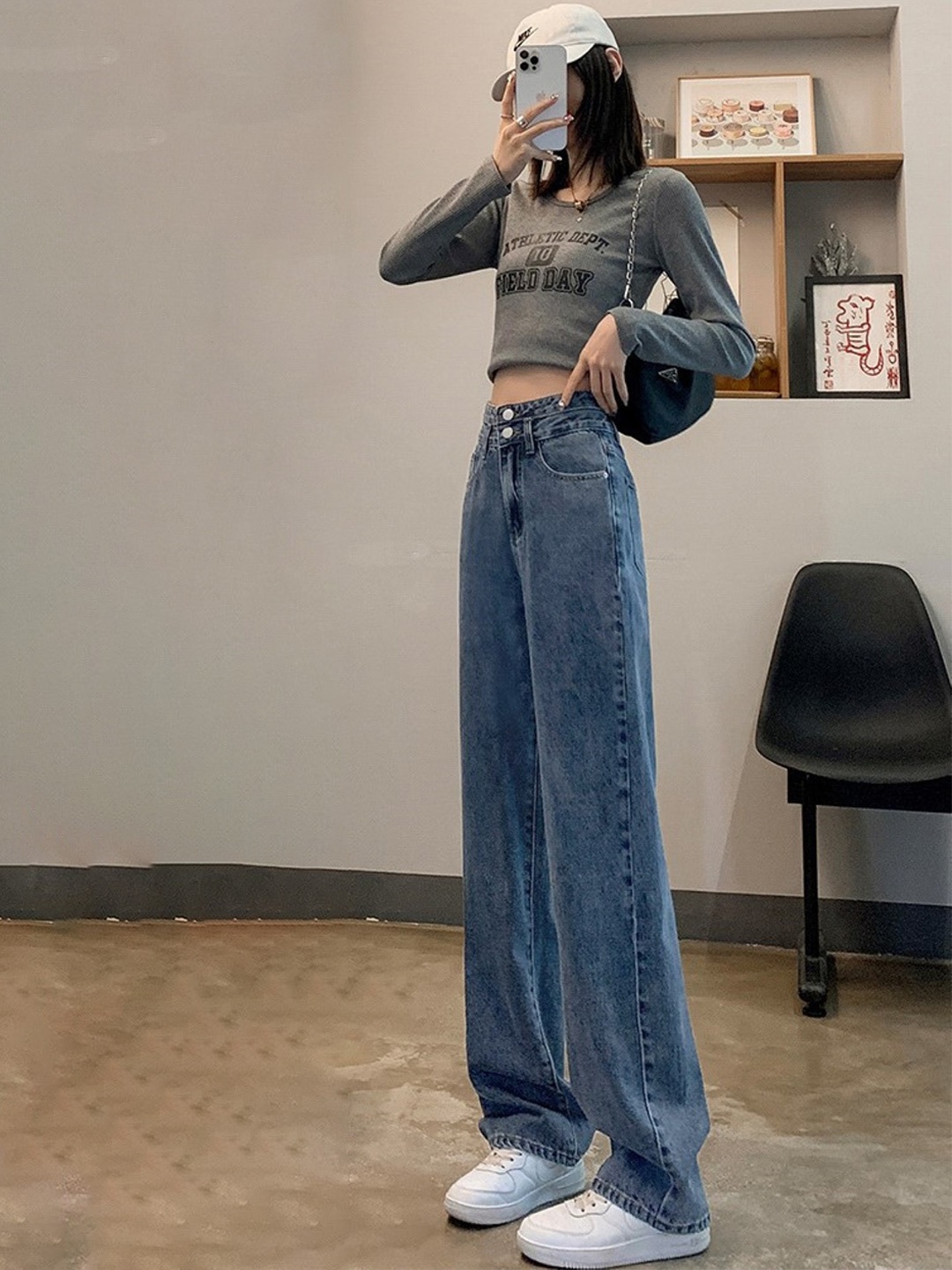 

StyleCast Women Straight Fit High-Rise Jeans, Blue