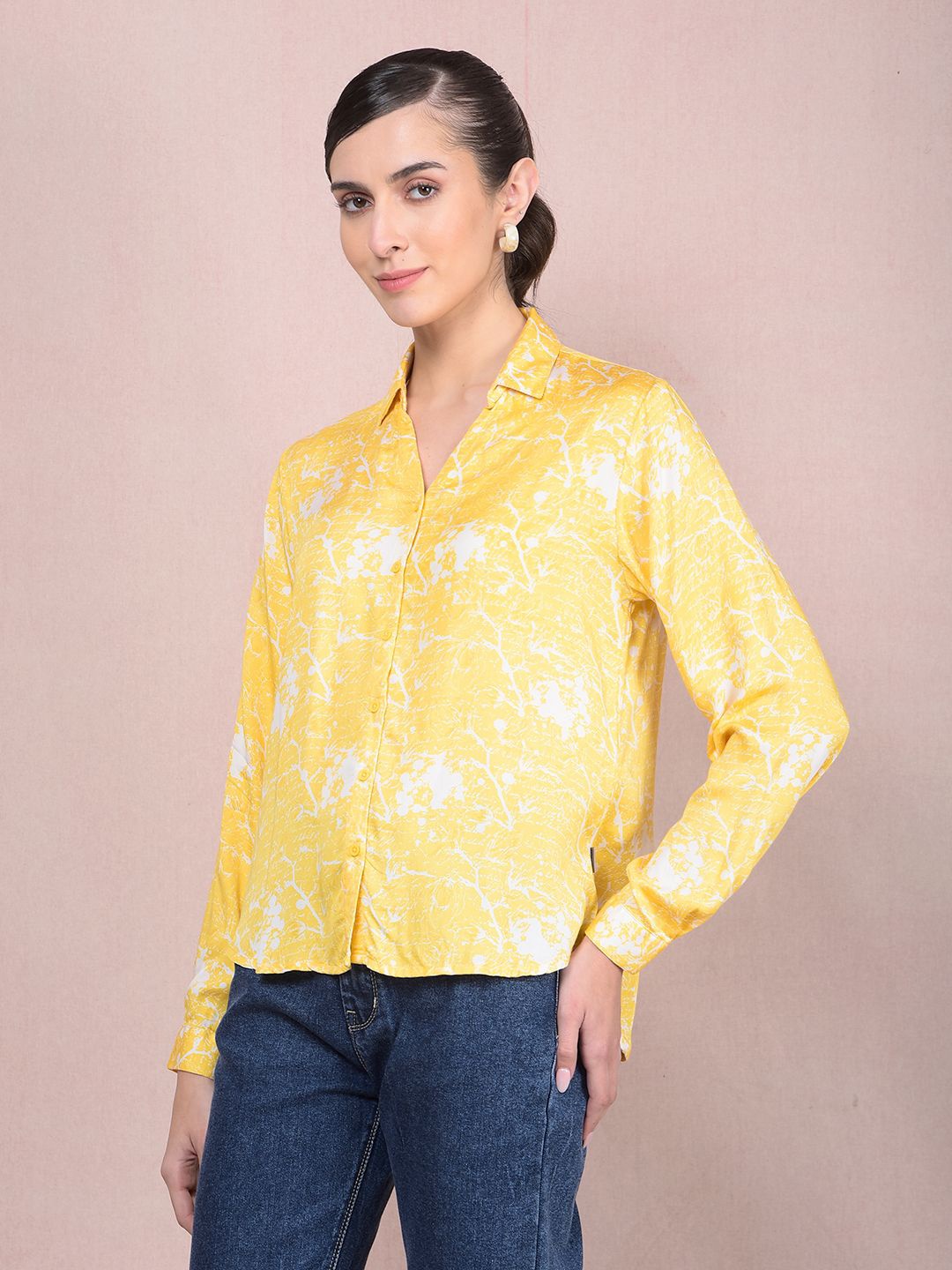 

Crimsoune Club Women Slim Fit Floral Opaque Printed Casual Shirt, Yellow