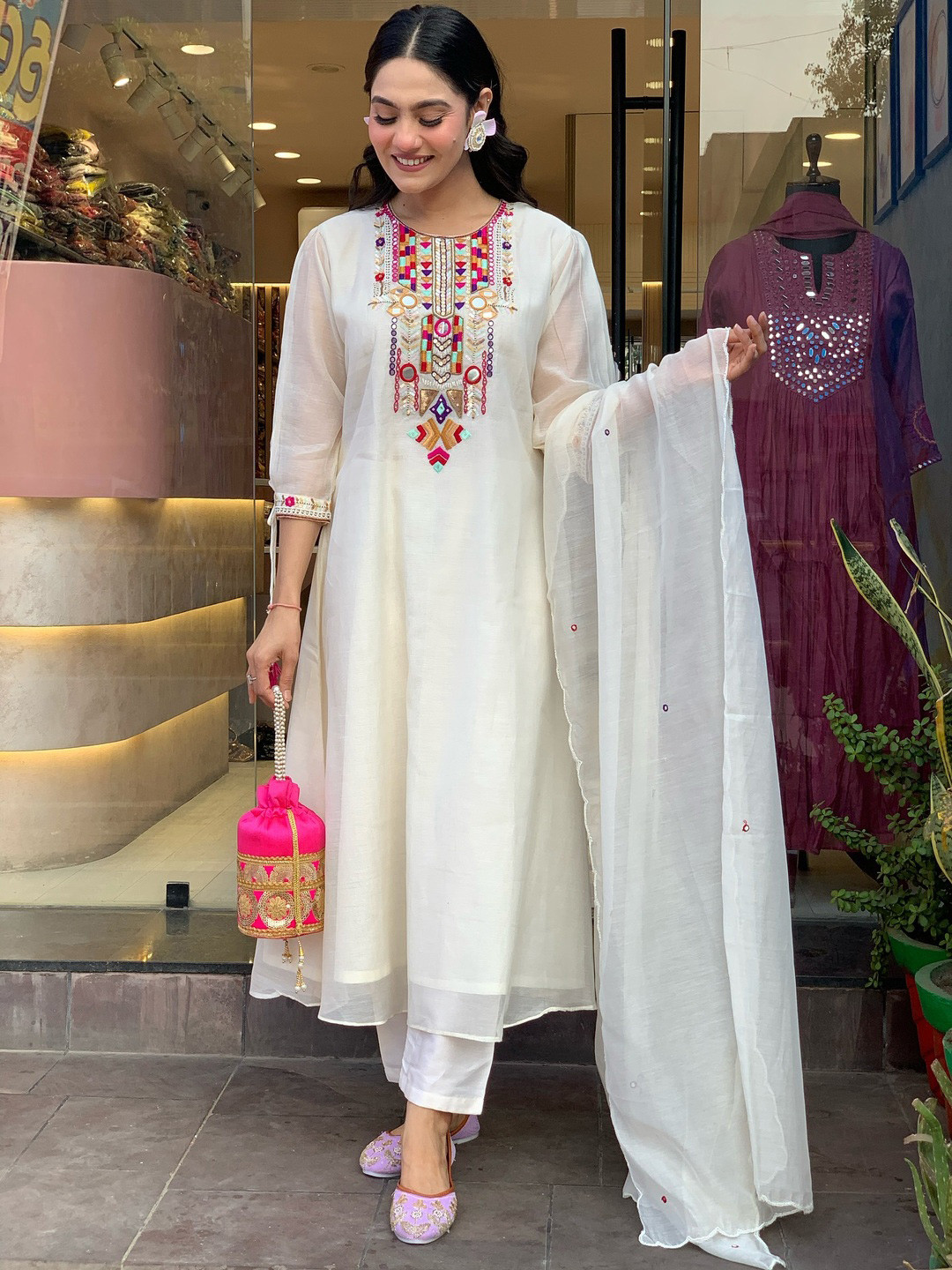 

REALLTREND Geometric Yoke Design Mirror Work A-Line Kurta With Trousers & Dupatta, Cream