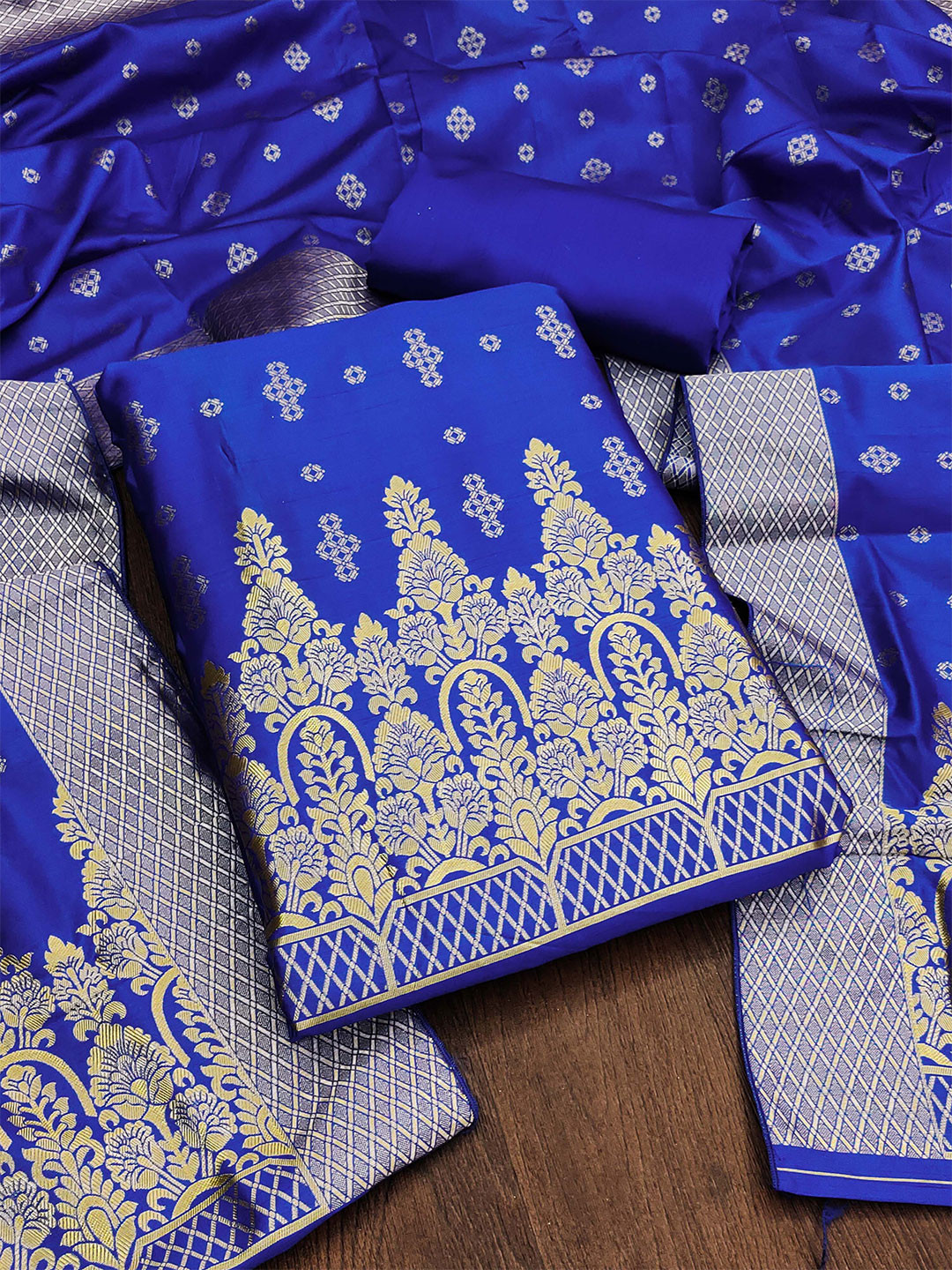 

Maroosh Woven Design Floral Banarasi Silk Unstitched Dress Material, Blue