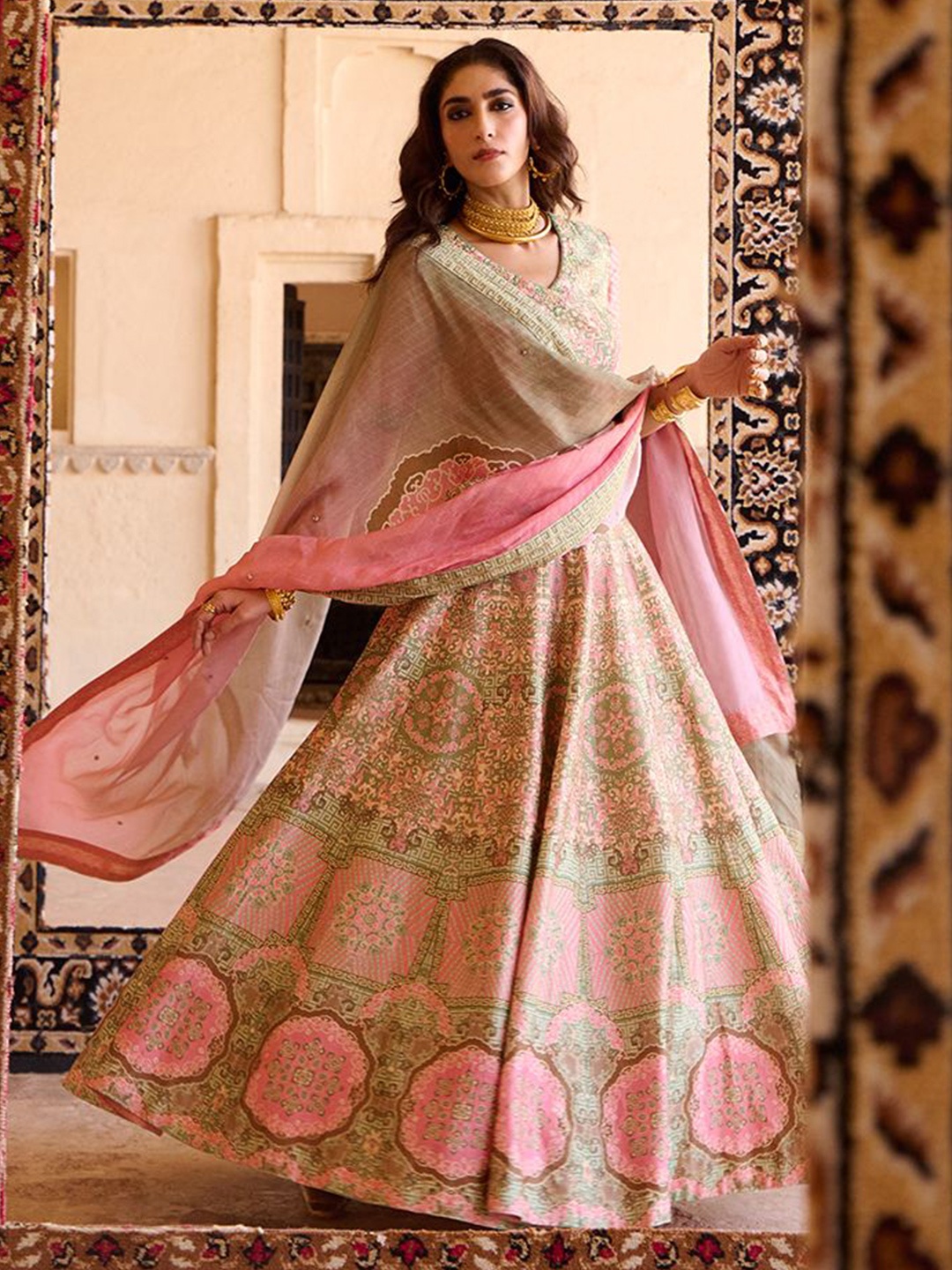 

SAUNDH Printed Lehenga & Semi-Stitched Blouse With Dupatta, Pink