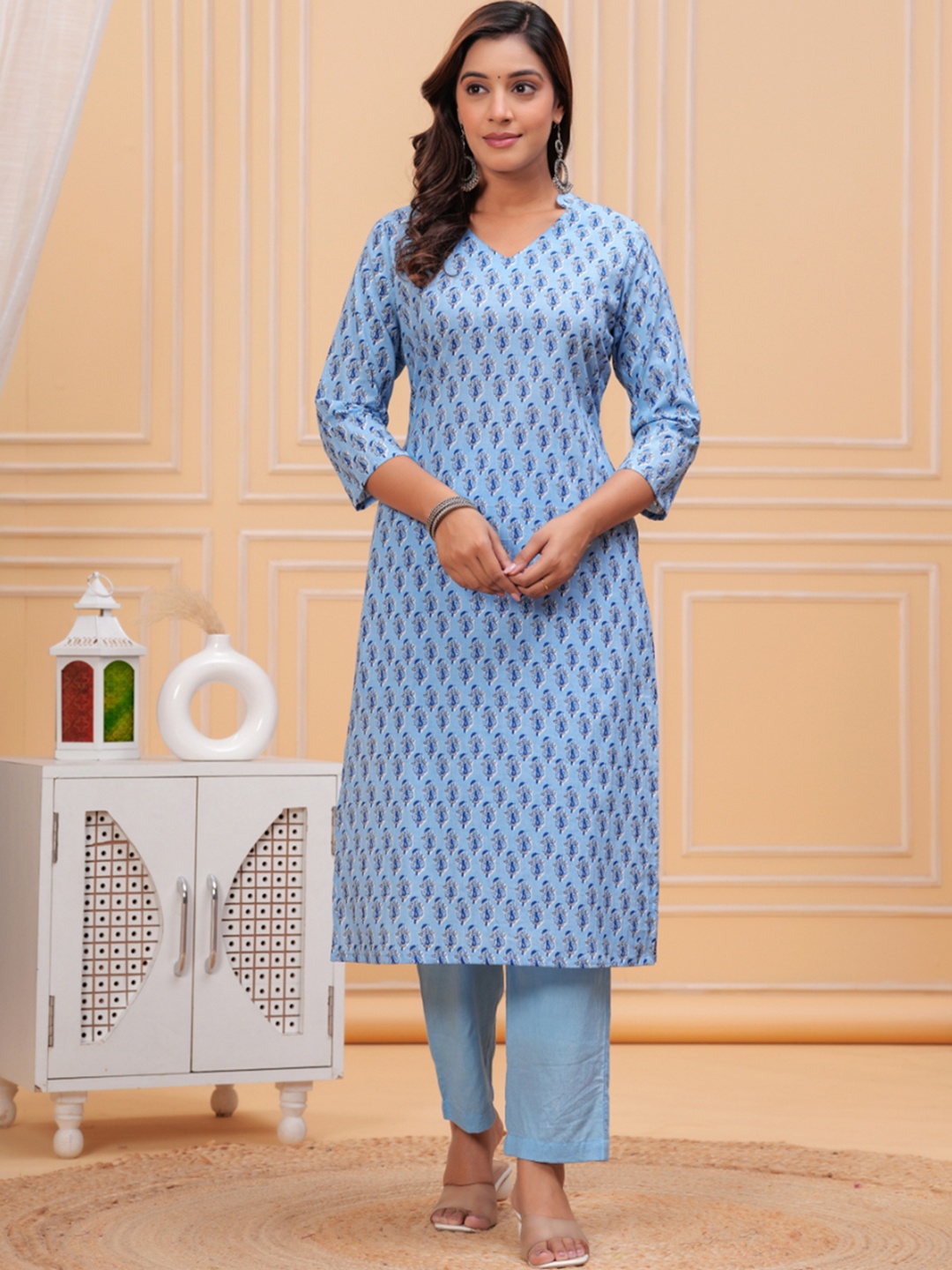 

KALINI Floral Printed Mandarin Collar Pure Cotton Straight Kurta With Trousers, Blue